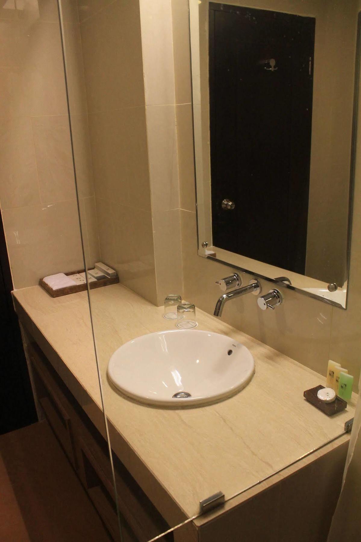 Swiss-Belinn Pangkalan Bun Exterior photo