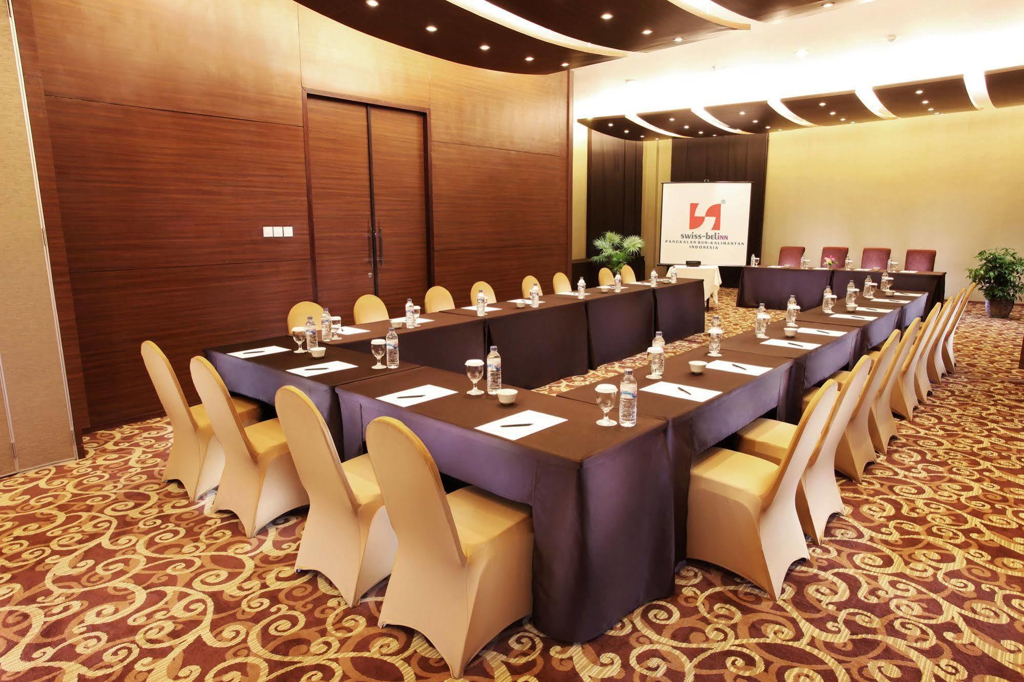 Swiss-Belinn Pangkalan Bun Exterior photo